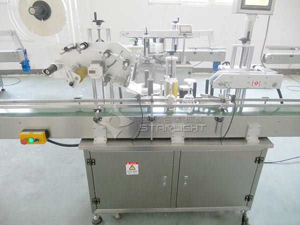 星火車間自動貼標(biāo)簽機(jī)實拍圖